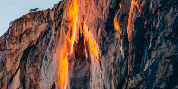 cropped-Closeup-of-Horsetail-Falls-on-fire-in-Yosemite-National-Park-Flickr.jpg