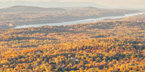 cropped-Sweeping-views-of-fall-foliage-in-Hudson-Valley-New-York-Flickr.jpg