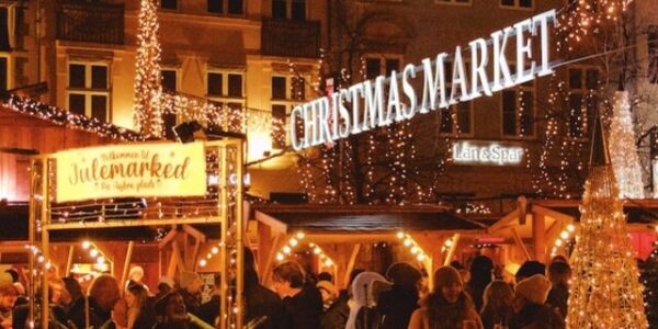 katarzyna-dutkowska-copenhagen christmas market-unsplash